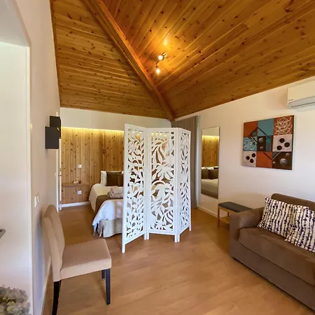 Terra Vivaz - Ribeira Guest house